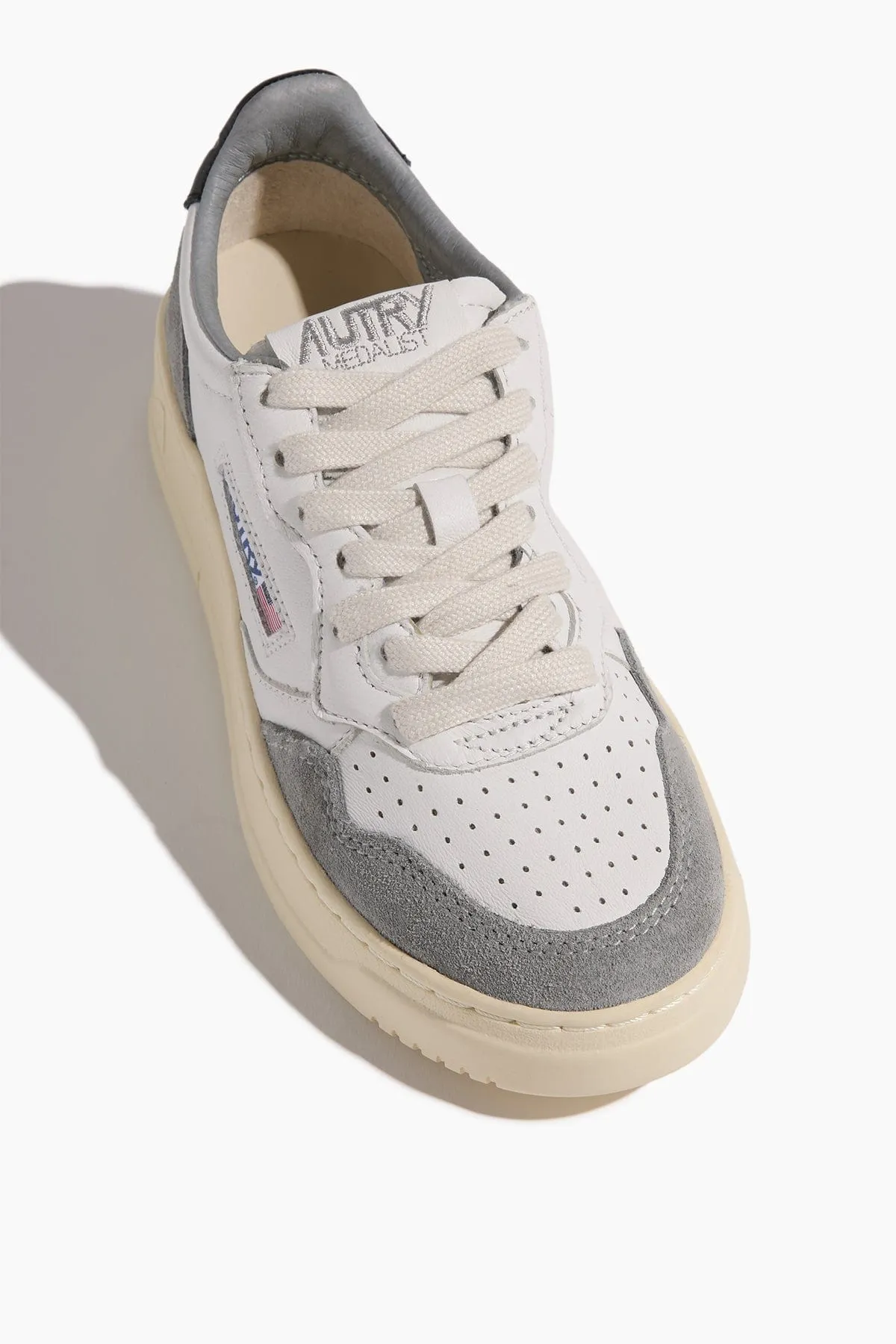 Medalist Low Women Sneaker in Grey/Black